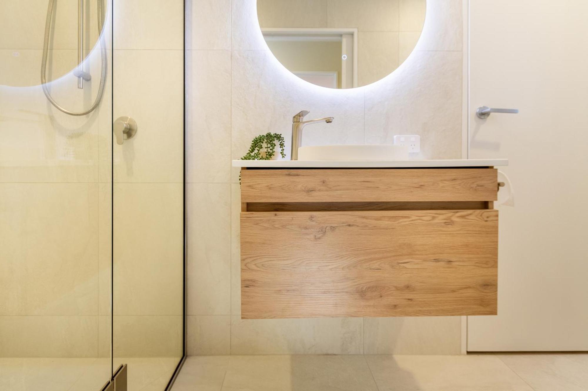 Luxury Beachside Living Elegant 3-Bedroom Haven Christchurch Luaran gambar