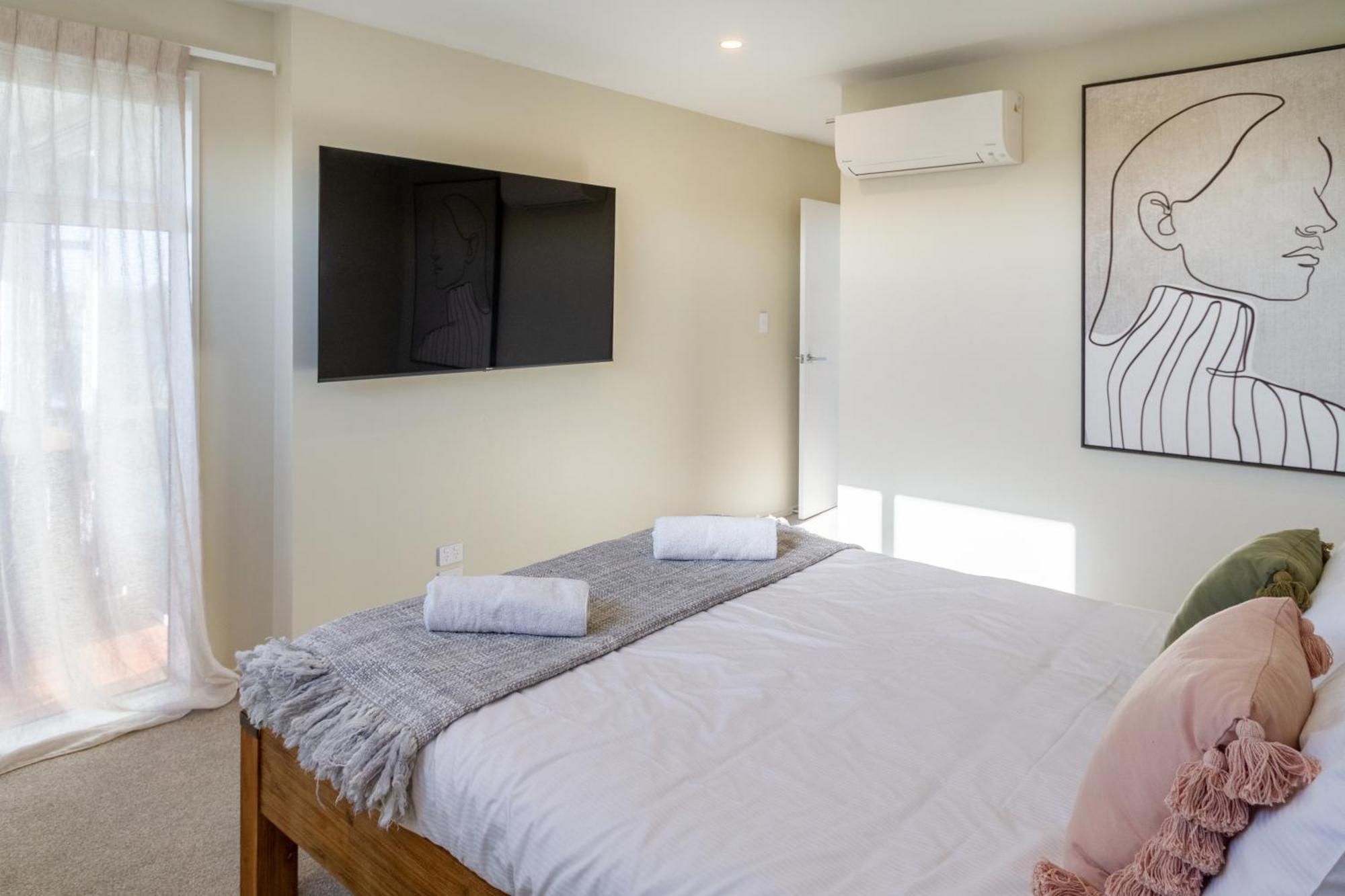 Luxury Beachside Living Elegant 3-Bedroom Haven Christchurch Luaran gambar