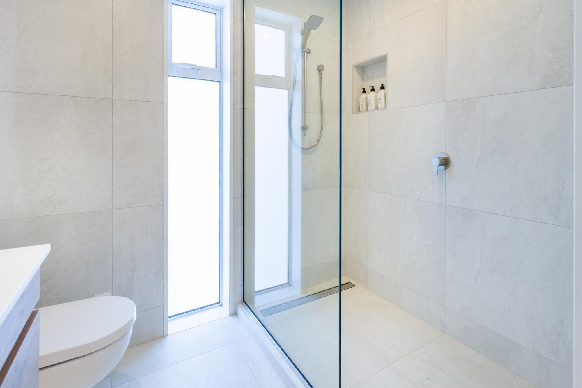 Luxury Beachside Living Elegant 3-Bedroom Haven Christchurch Luaran gambar