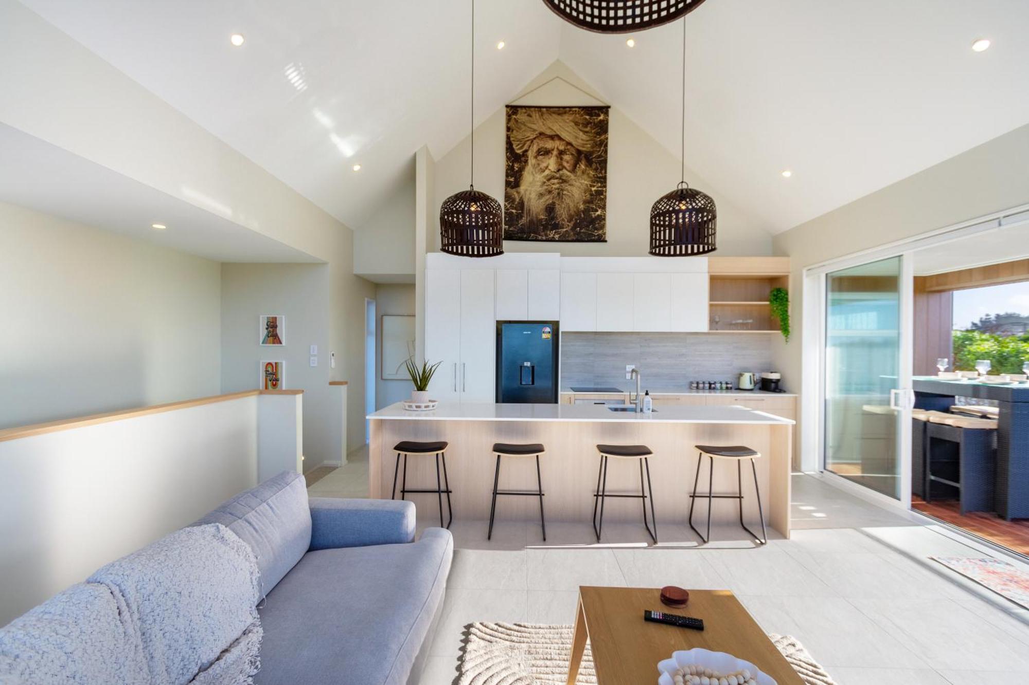 Luxury Beachside Living Elegant 3-Bedroom Haven Christchurch Luaran gambar